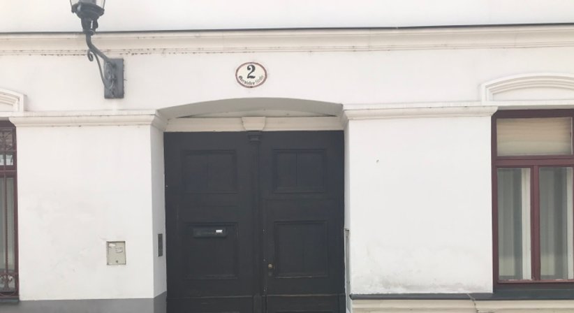 Prim. Univ. Prof. Dr. Wolf Müllbacher - Neurologe Wien 1170