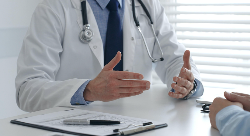 Knochenaufbau bzw. Augmentationschirurgie bei Prim. Dr. Philip Jesch, BA