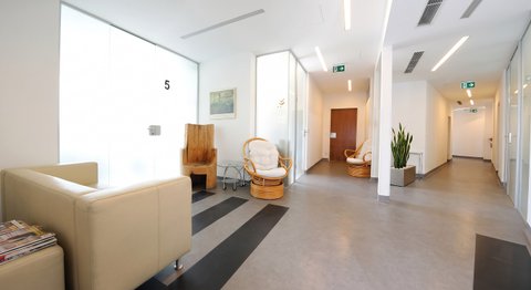 Praxisfoto von Prim. Dr. Philip Jesch, BA