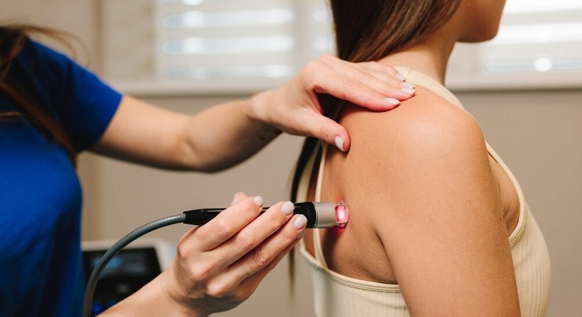 Laser Needle - Dr. Pamela Jahn - Orthopädin Wien 1070