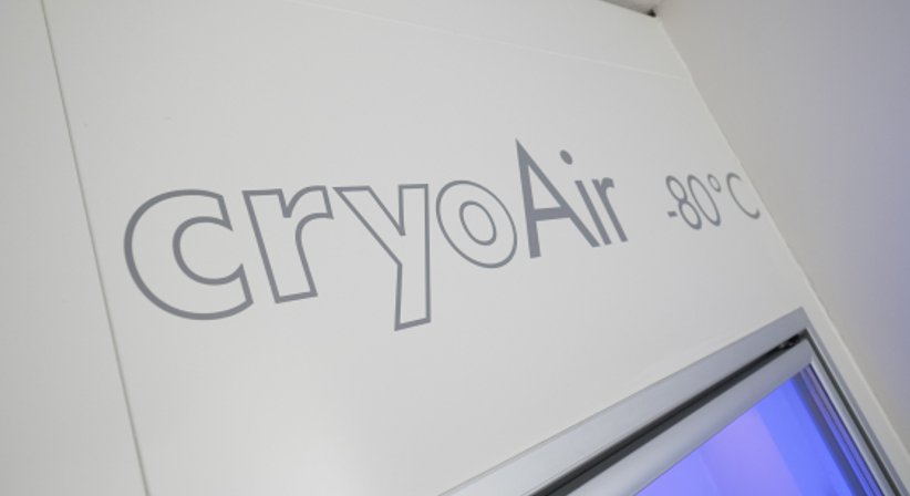 Kryotherapie in der Kältekammer - Priv. Doz. Dr. Nicolas Aigner - Orthopäde Wien 1210