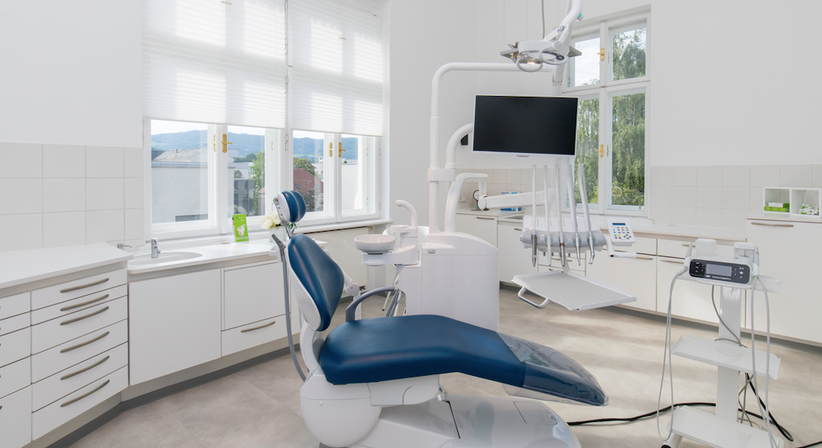 Dr. med. dent. Gregor Ley, MSc. BA - Zahnarzt Steyr 4400