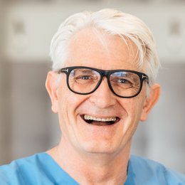 Dr.med.univ. Thomas Merhaut, MSc - Zahnarzt Wien 1010