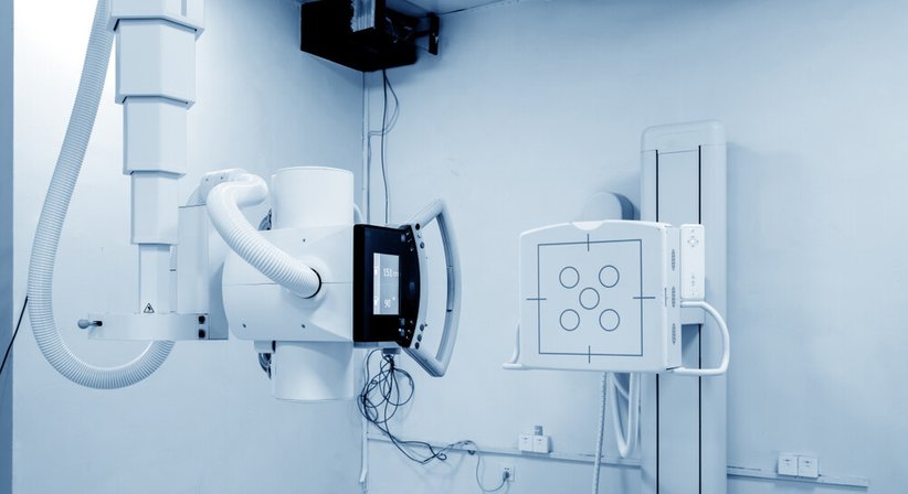 Einzelzahnröntgen und digitale Volumentomografie (DVT) - Dr. Siamak Alizadeh - Zahnarzt Wien 1010