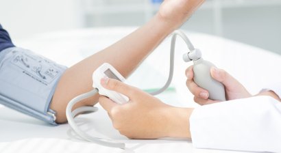 Blutdruckmessung und -einstellung