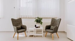 Dr. med. univ. Meri Knoll - Psychiaterin St. Pölten 3100