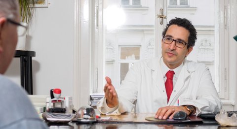 Priv. Doz. Dr. Camillo Sherif - Neurochirurg Wien 1060