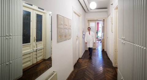 Priv. Doz. Dr. Camillo Sherif - Neurochirurg Wien 1060