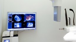 Univ. Prof. Priv.-Doz. Dr.med.univ. Dr.med.dent. Clemens Klug - Kieferchirurg Wien 1190