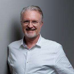 Dr. Alexander Batrina