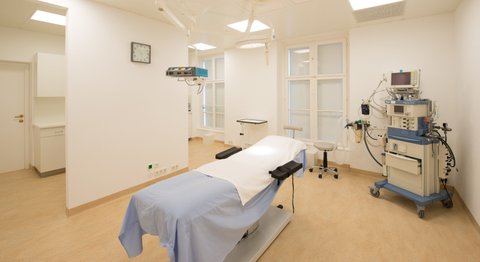 OÄ Dr. Heike Klepetko, PhD - Plastische Chirurgin Wien 1190