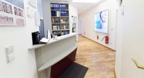 Dr. Sylvia Orasche - Hautärztin Wien 1180