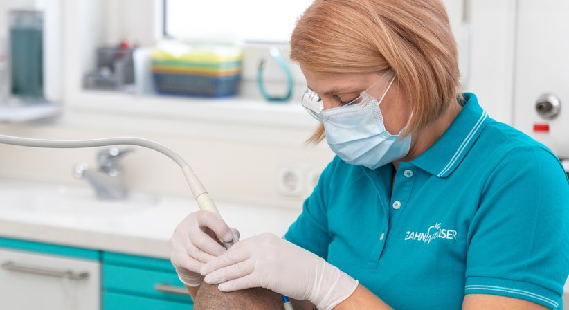 Prophylaxe und professionelle Mundhygiene - Dr. Philipp Kaiser, MMSc LLM - Zahnarzt Draßburg 7021