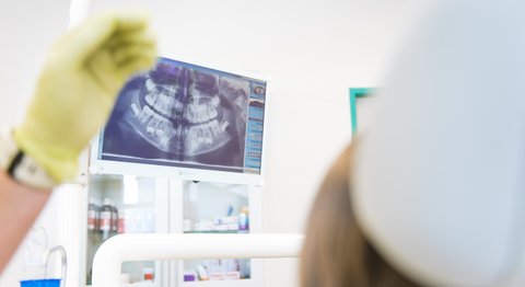 Dr. Philipp Kaiser, MMSc LLM - Zahnarzt Draßburg 7021