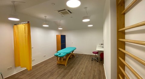 Dr. med. Johannes Gründler - Orthopäde Wien 1040
