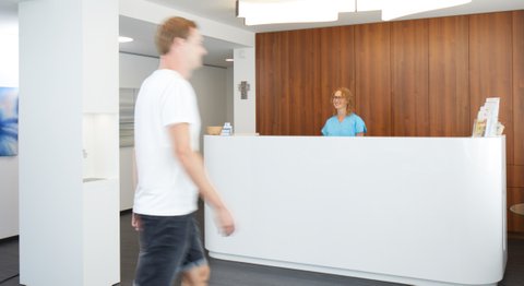Dr. Richard Schnelzer - Orthopäde Linz 4020