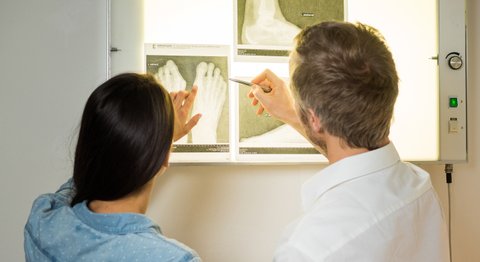 OA Dr. Günter Stolz - Orthopäde Wien 1130