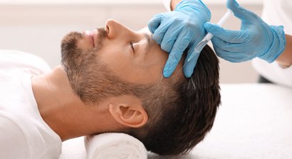 Natürliche Regeneration mit der Eigenbluttherapie für Haut & Haare