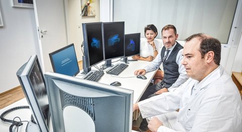 Dr. Markus Ratzenböck - Radiologe Wels 4600