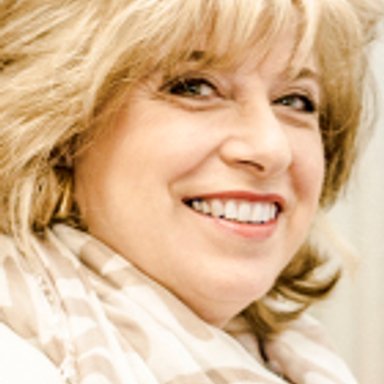 Univ.-Doz. Dr. Brigitta Balogh - Plastische Chirurgin Wien 1210