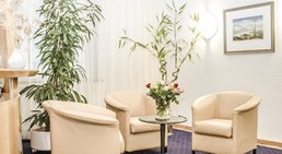 Univ.-Doz. Dr. Brigitta Balogh - Plastische Chirurgin Wien 1210