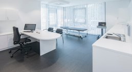 Dr. Reinhard Pauzenberger - Plastischer Chirurg Wels 4600