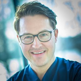 Dr. Reinhard Pauzenberger - Plastischer Chirurg 4861 Schörfling am Attersee