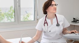 Dr. Irina Dzhalalova - Rheumatologin Wien 1060