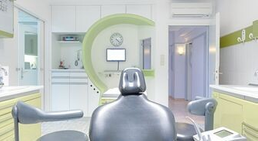 Dr. Philipp Novotny - Zahnarzt Wien 1130
