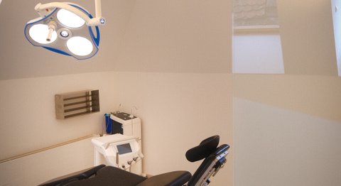 DDr. Bernhard Stocker - Kieferchirurg Braunau am Inn 5280