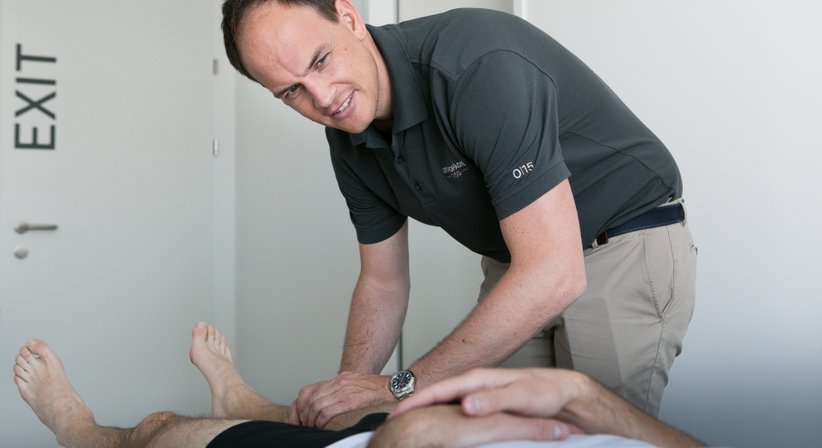 Manuelle Therapie - OA Priv. Doz. Dr. Florian Sevelda, Msc - Orthopäde Wien 1150