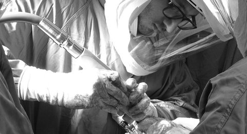 Prof. Dr. Dr. med. Patrick Sadoghi - Orthopäde Graz 8010