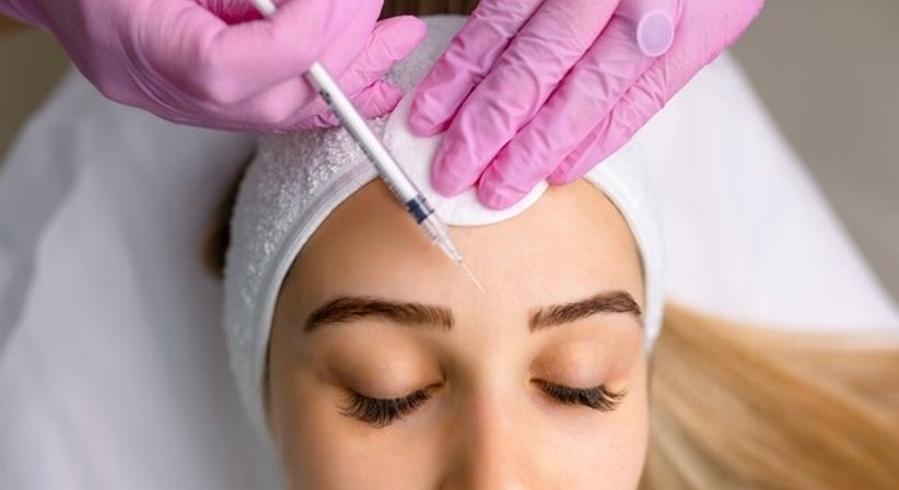 Botox Behandlungen - Doz. Dr. Georg Huemer - Plastischer Chirurg Wels 4600