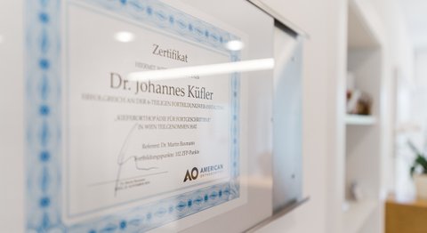 Dr. Dr. med. univ. Johannes Küfler - Zahnarzt Illmitz 7142