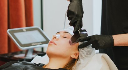 Radiofrequenz-Microneedling 