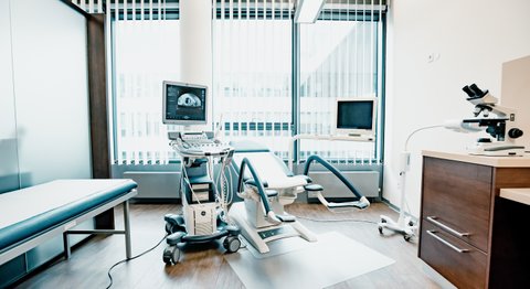 Dr. med. univ. Aigul Luna - Frauenärztin Wien 1020
