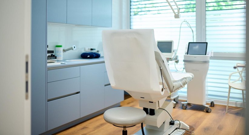 Dr. med. univ. Peter Ambrozy - Orthopäde Klagenfurt 9020