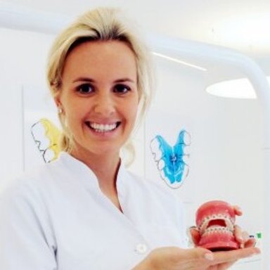 Dr. Mariella Arnold - Zahnärztin Mödling 2340