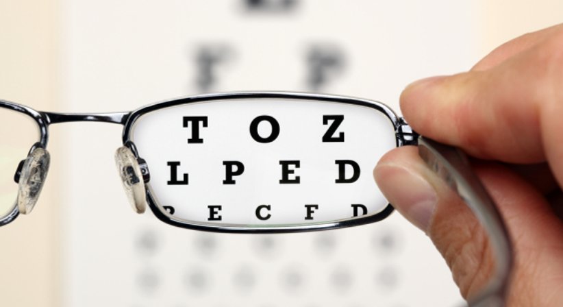 Kurzsichtigkeit - Dr. med. univ. Pavel Stodulka, FEBOS-CR - Augenarzt Wien 1010