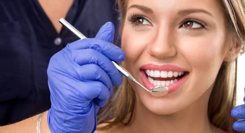 Prophylaxe und professionelle Mundhygiene - Dr. med. dent. Viktor Angelov, MSc. - Zahnarzt Wien 1020