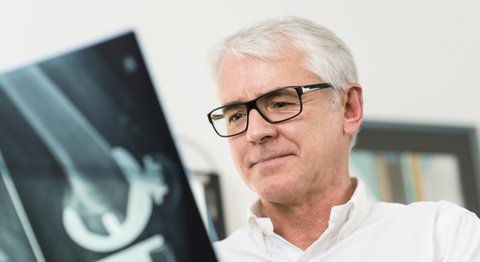 Prim. Dr. Peter Zenz - Orthopäde Wien 1130