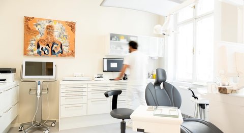 Dr. Valentin Kunz - Zahnarzt Wien 1080