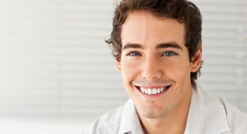 Professionelle Mundhygiene - Dr. Valentin Kunz - Zahnarzt Wien 1080