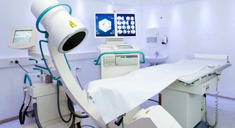 Wirbelsäulenchirurgie (konventionell & minimal-invasiv) - OA Dr. Albert Chavanne - Orthopäde Wien 1130