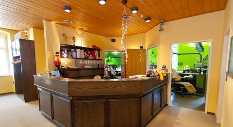 Praxis - MR Dr. Michael Beinl - Zahnarzt Seitenstetten Markt 3353