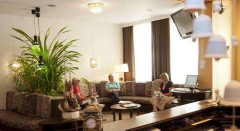 Praxis - MR Dr. Michael Beinl - Zahnarzt Seitenstetten Markt 3353