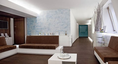 Dr. Sandra Rigel - Plastische Chirurgin Wien 1010