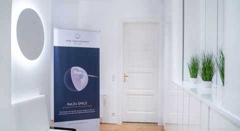 Prof. Dr. Martin Dirisamer, FEBO - Augenarzt Wien 1010