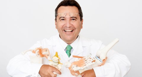 Univ.- Prof. Dr. Alexander Giurea - Orthopäde Wien 1090