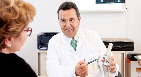 Univ.- Prof. Dr. Alexander Giurea - Orthopäde Wien 1090